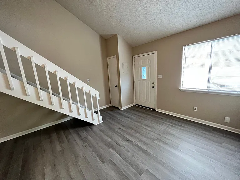 2429 Talco Hills Dr #2429B — Photo 2