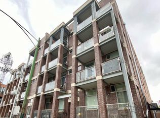 2450 N Clybourn Ave #2, Chicago, IL 60614