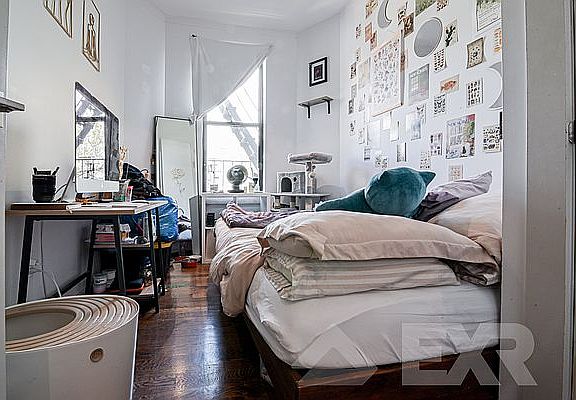 3rd image of 177 Wyckoff Ave #2M