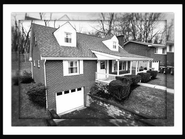 116 Colonial Village Dr, Pittsburgh, PA 15235