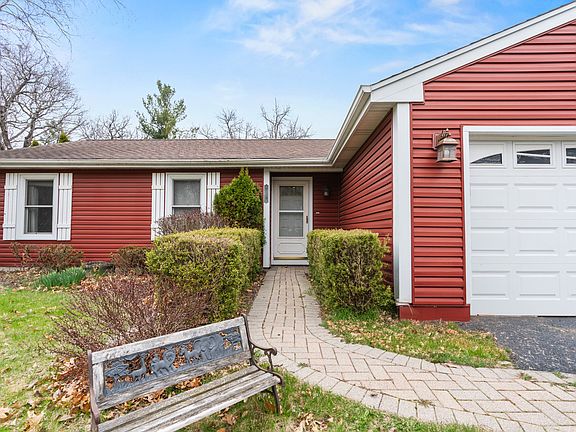 2nd image of 716 Dartmouth Dr