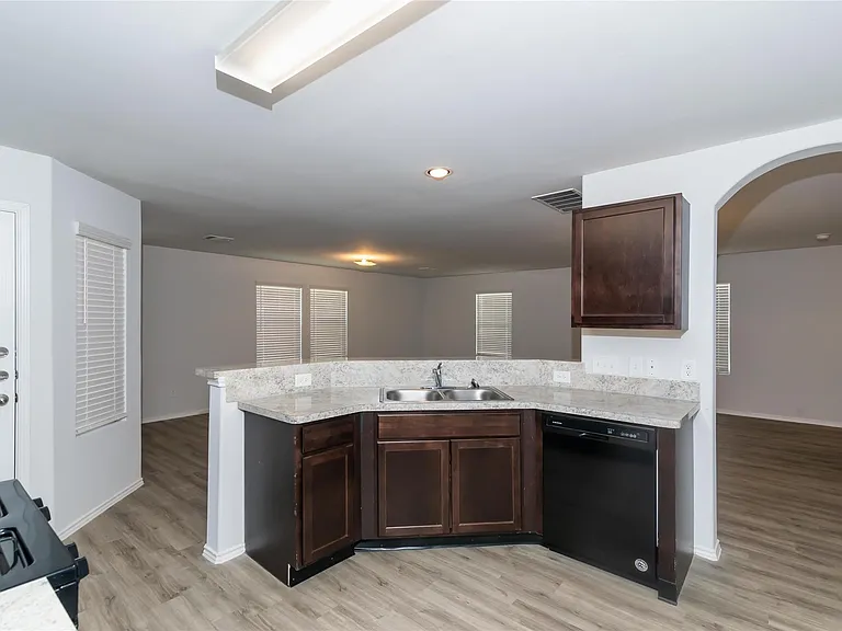 18514 Parma Creek Trl — Photo 11