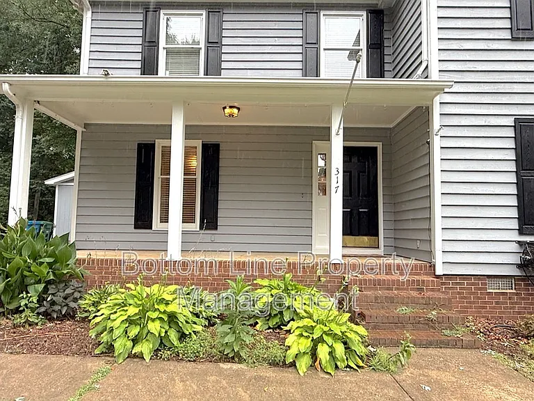 317 Treeline Dr — Photo 2