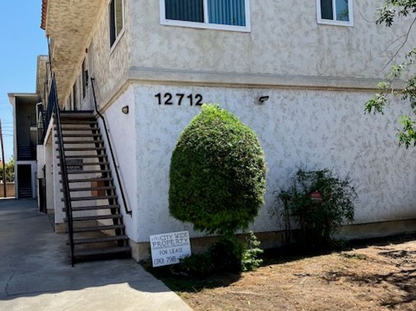 12712 Cranbrook Ave APT 4