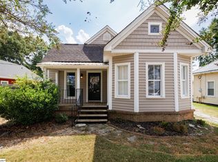 213 W Trade St, Simpsonville, SC 29681