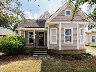 213 W Trade St, Simpsonville, SC, 29681