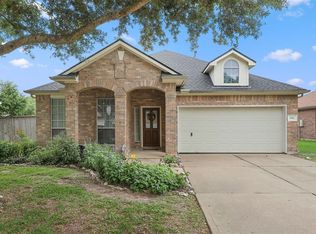 1910 Eden Glen Ln, Pearland, TX 77581