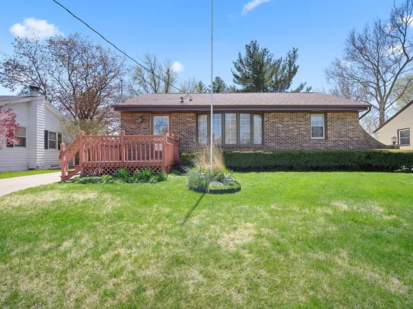 2465 E Douglas Ave, Des Moines, IA 50317