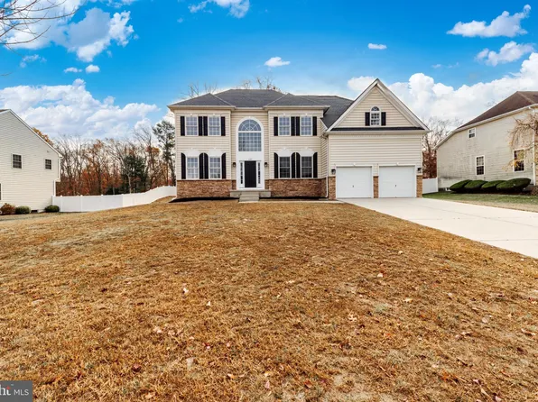 139 Blue Meadow Ln, Sicklerville, NJ 08081