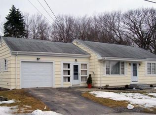 4 Pleasant Ave, Cape Elizabeth, ME 04107