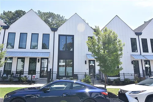 137 Pearl St Photo 1