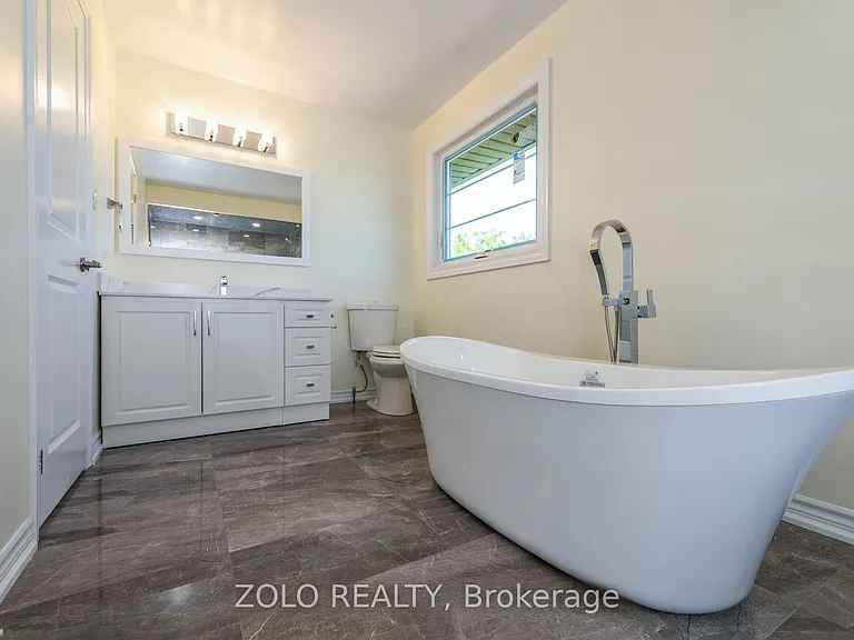 45 Hilda Rd — Photo 24