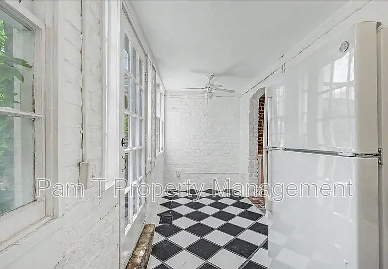 521 E Harris St #A — Photo 10
