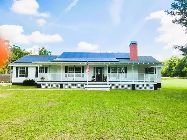 17430 Spring Valley Rd, Dade City, FL 33523