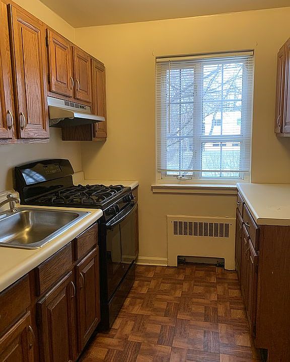 1st image of 409 W Main St APT 108A