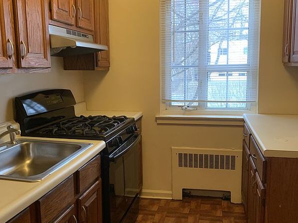 409 W Main St APT 108A