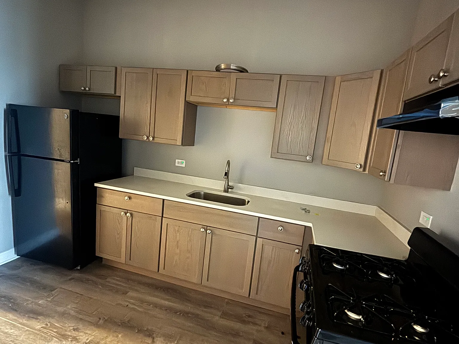 2 bed, 1.0 bath, $1,450 — Photo 1