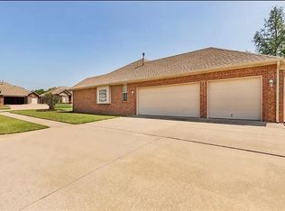 16009 Heather Ct, Edmond, OK 73013