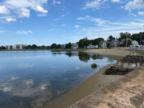 8 Arbella St #3, Salem, MA 01970