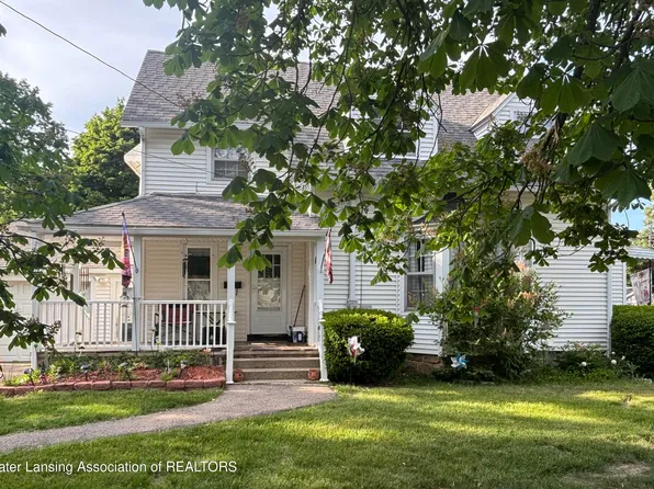 903 N Chipman St, Owosso, MI 48867