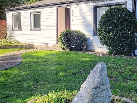 2nd image of 3917 Grove Rd NW