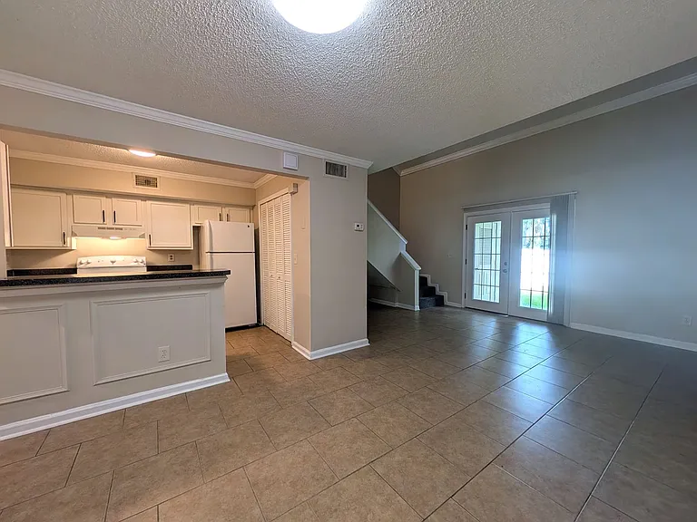 8538 Pineverde Ln — Photo 4