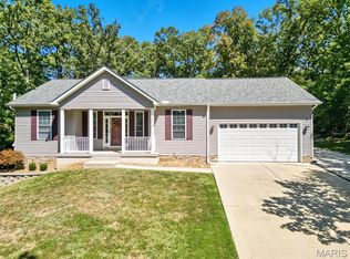9410 Swanee Dr, Hillsboro, MO 63050
