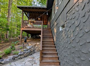 13 Smokey Mountain Dr, Swannanoa, NC 28778