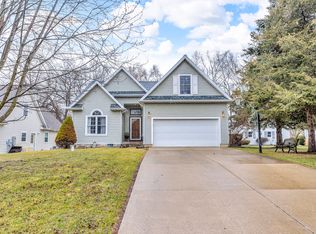 184 Holiday Dr, Brooklyn, MI 49230