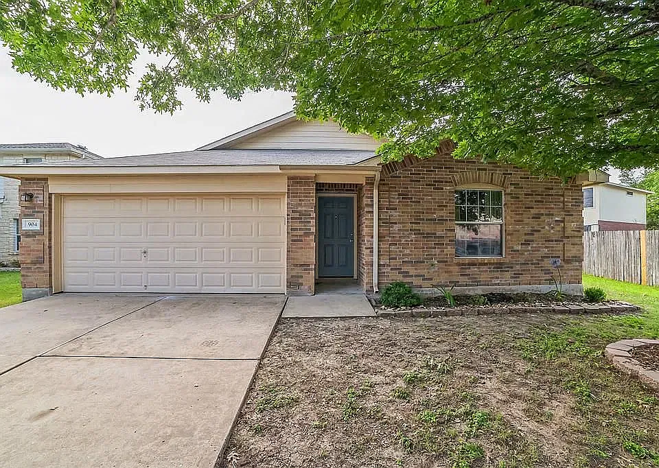904 Meadow Ridge Loop