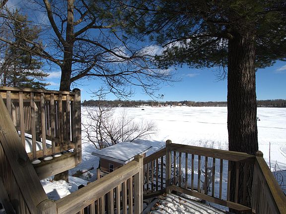 5th image of 17678 Edgewater Rd NE