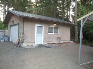 471 N Duckabush Dr E, Hoodsport, WA 98548