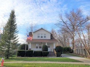 820 E 239th St, Euclid, OH 44123