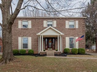 2919 Chimney Rock Ln, Louisville, KY 40220