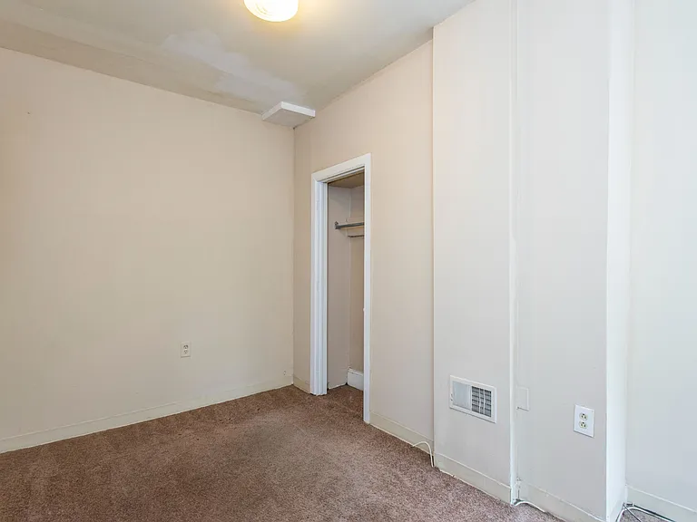 1604 N Bouvier St — Photo 14