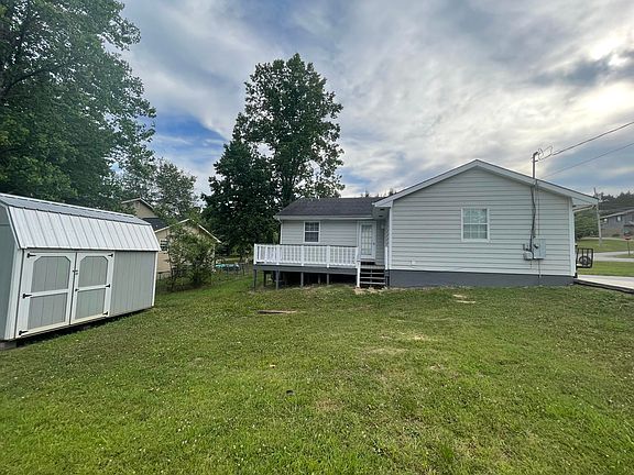 5th image of 513 Hobart Ln