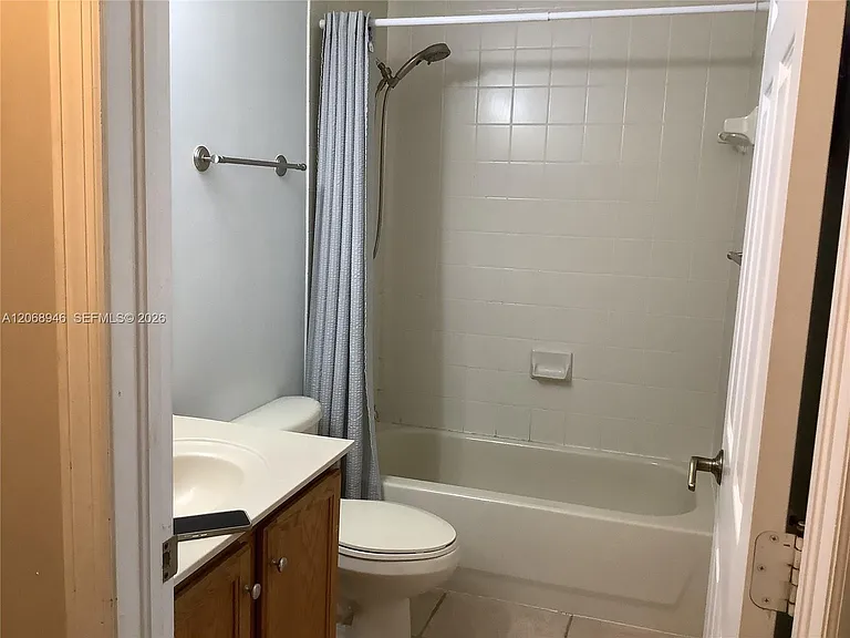 7050 SW 164th Ct — Photo 16