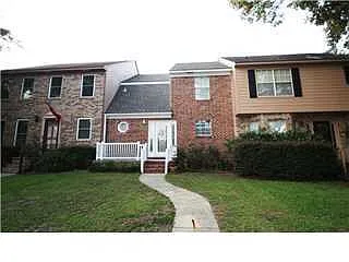 6028 Sussex Dr Photo 1