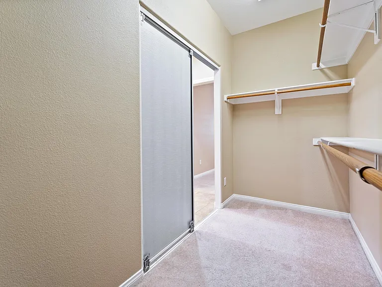 10492 Mission Park Ave — Photo 30
