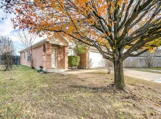 1749 Duster Cir, Arlington, TX 76018