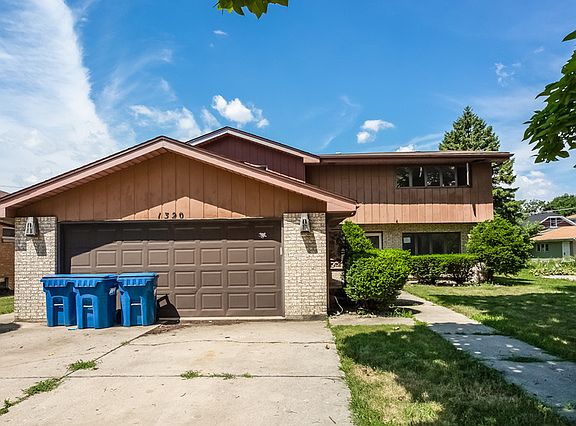 3rd image of 1320 N 35th Ave