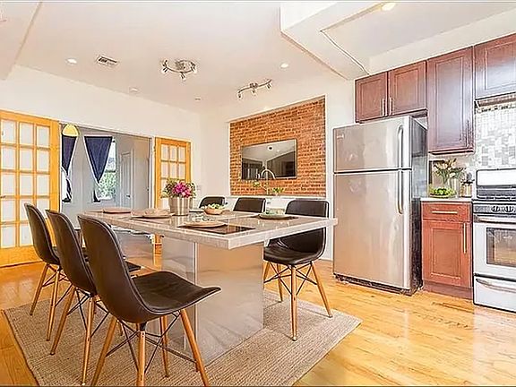 3rd image of 778 Lincoln Pl #3L