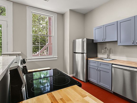 5th image of 2103-05 Baronne St #2B