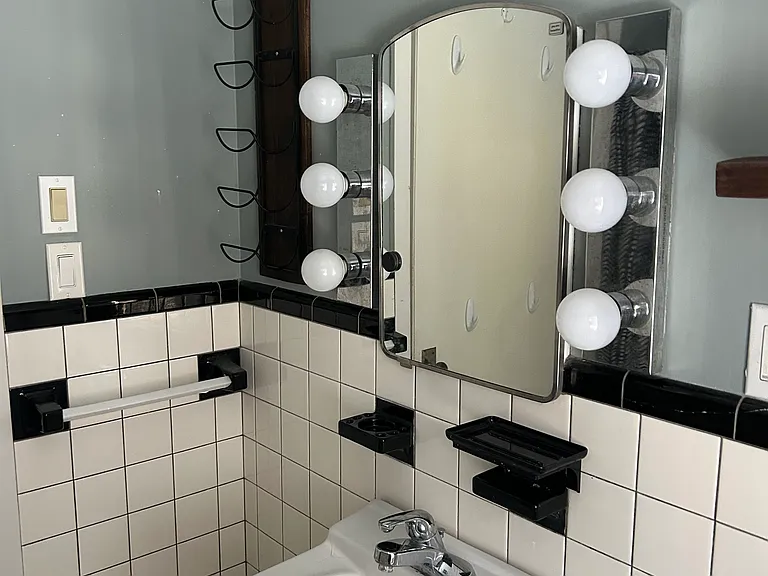 Bathroom photo