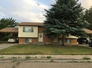 867 W 400 S, Vernal, UT 84078