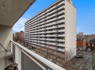 163 Maclaren St., Ottawa, ON K2P 2G4