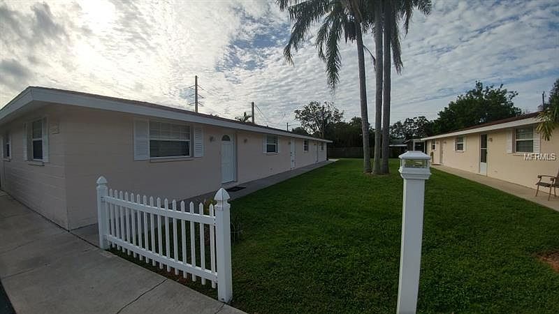 1st image of 2042 Sandrala Dr