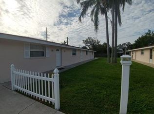 2042 Sandrala Dr, Sarasota, FL 34231