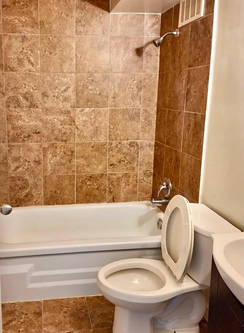 2 bed, 790 sqft, $1,645 — Photo 4
