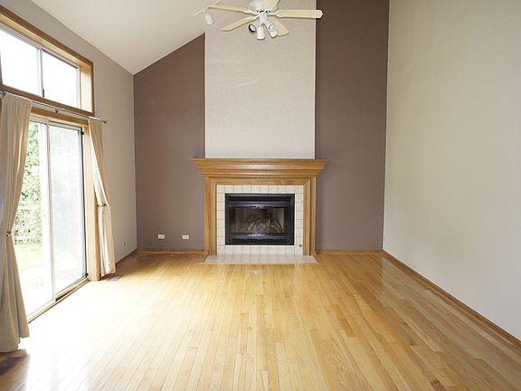 4th image of 60 Breckenridge Dr